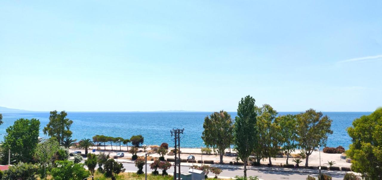 Delfini Hotel Patras Esterno foto