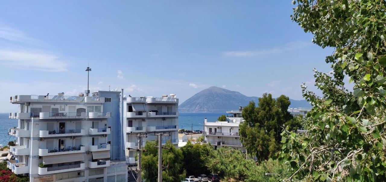 Delfini Hotel Patras Esterno foto