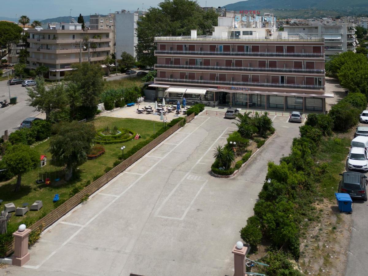 Delfini Hotel Patras Esterno foto